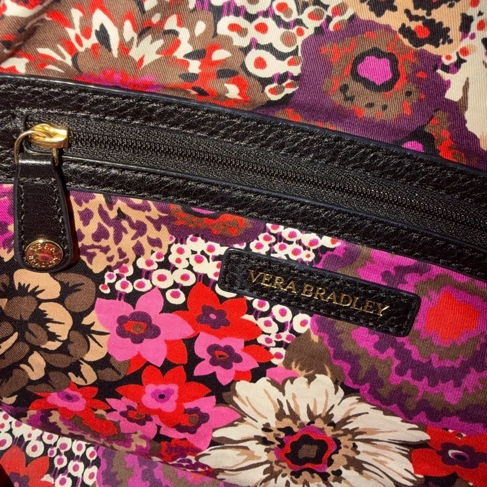 Vera Bradley stylish black